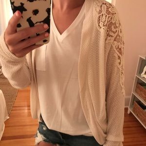 ✨ A&F Lace Detail Sweater ✨